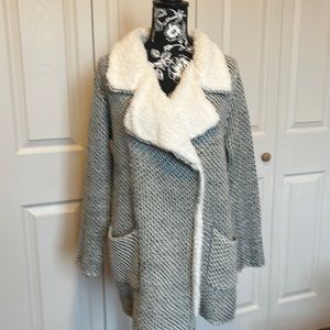 Fleece trimmed winter cardigan. Promesa, Size M.